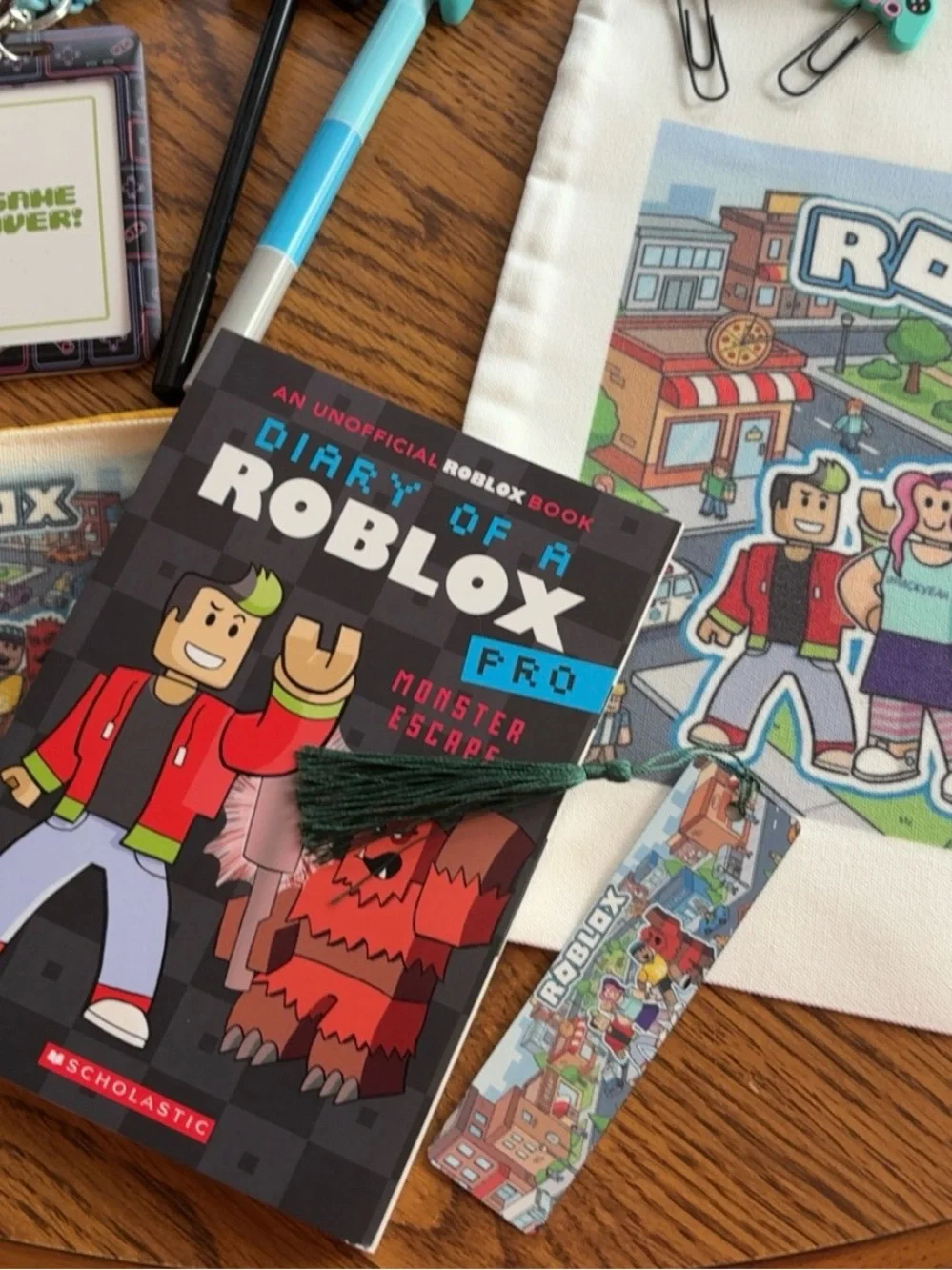 Black Game Controller Pen roblox blind date with a book Gaming Desk Accessory